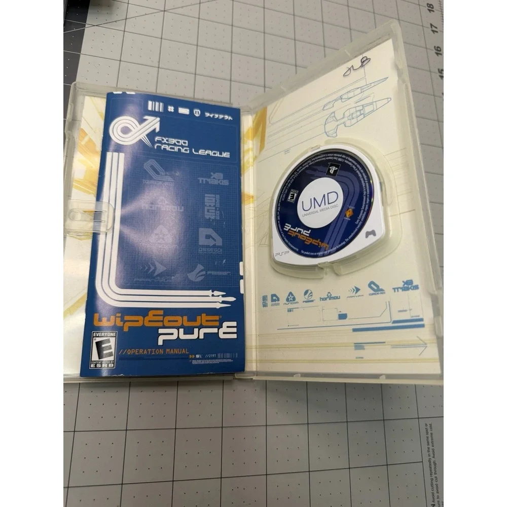 Wipeout Pure Sony PSP CIB Complete with Manual UMD Racing Game Fast Shipping